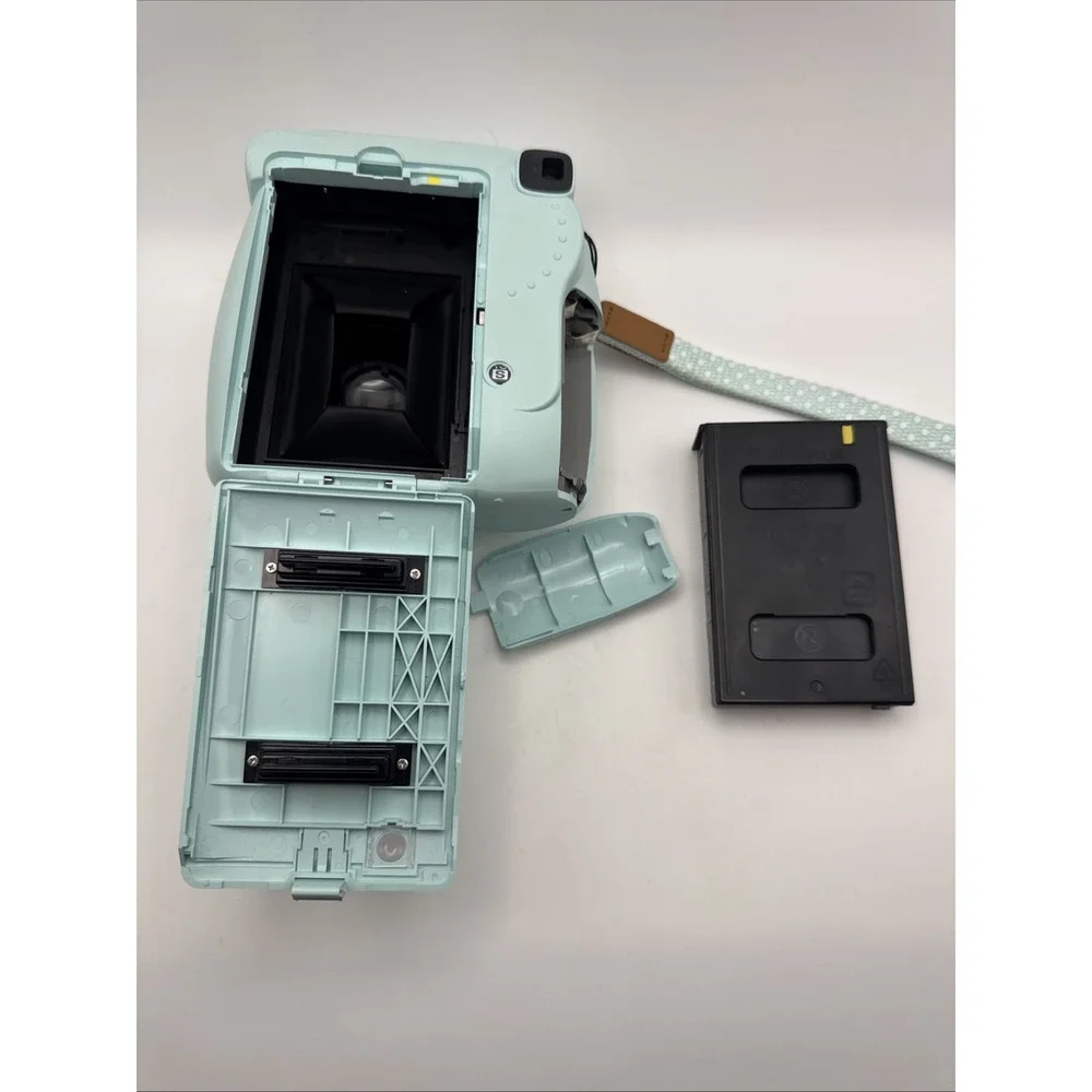 FUJIFILM Instax Mini 9 Ice Blue Instant Film Camera GC-6587